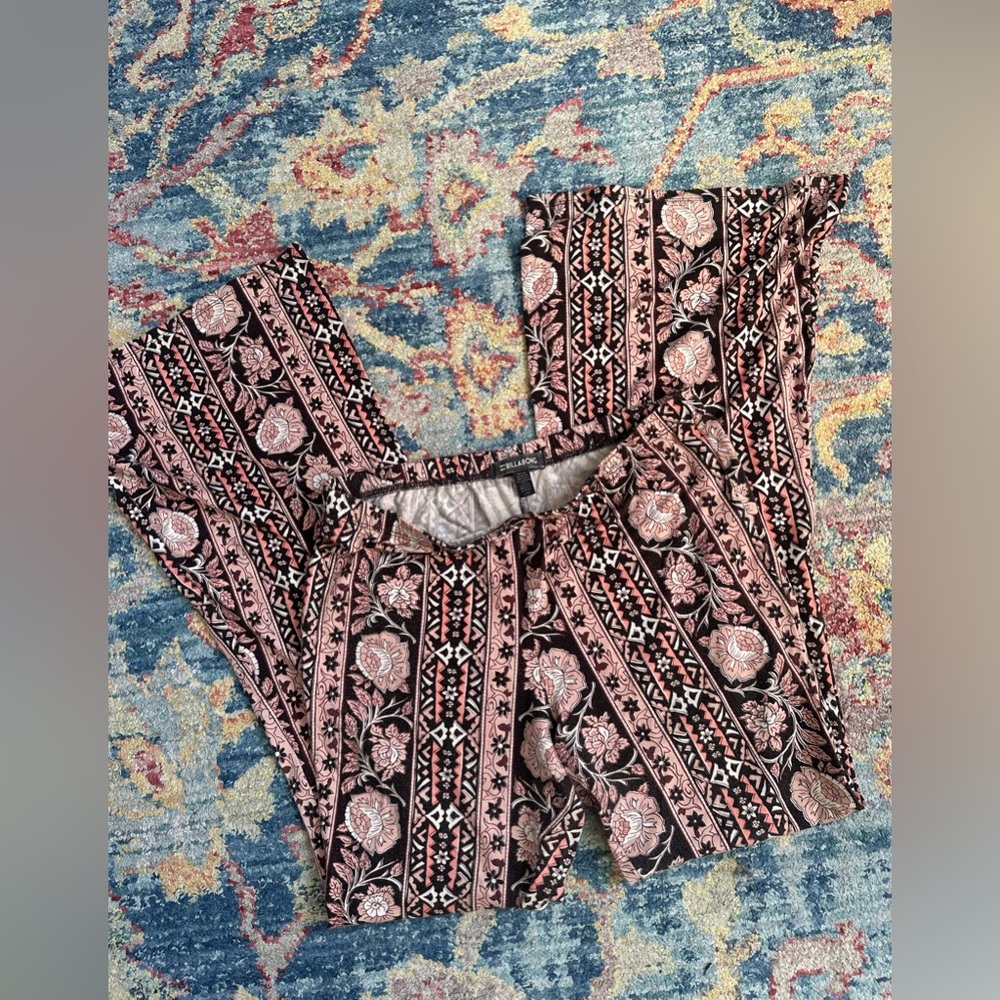 Billabong cotton flares - size large